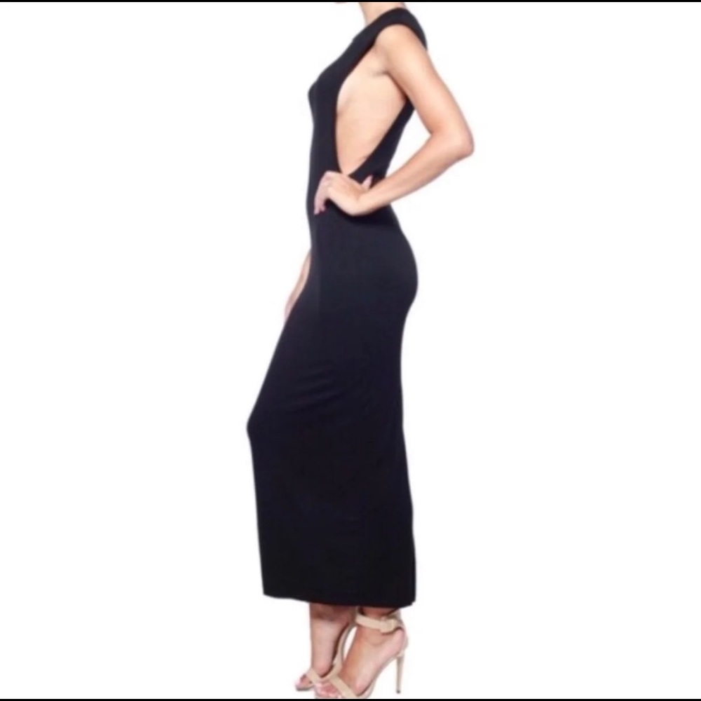 Cutout Maxi Dress (Black)